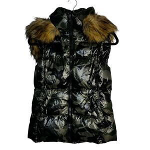 S13 New York Camo Faux Fur Hooded Down Puffer Vest Women’s Medium